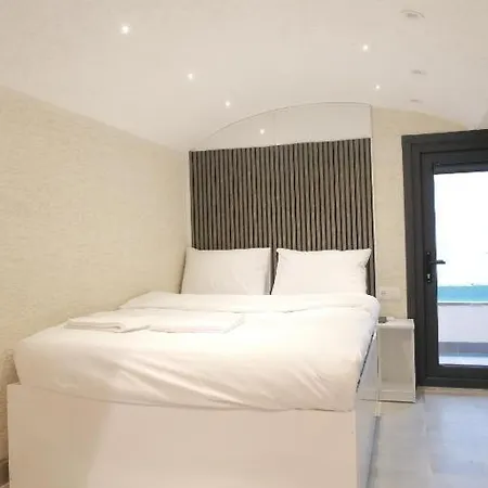 Tac Hotel